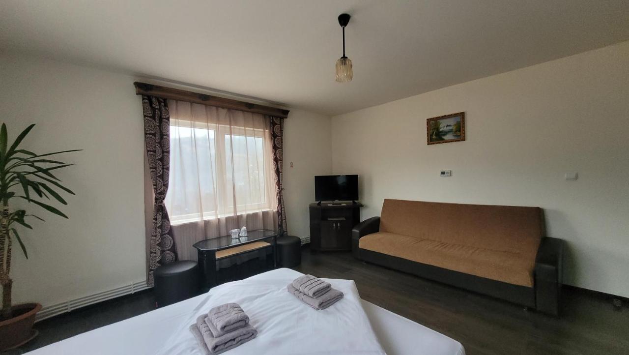 شقة Apartament Tiatim فاترا دورني المظهر الخارجي الصورة